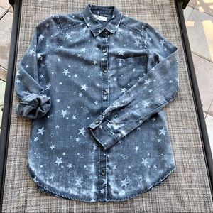 Hollister Long Sleeved Button Down Shirt